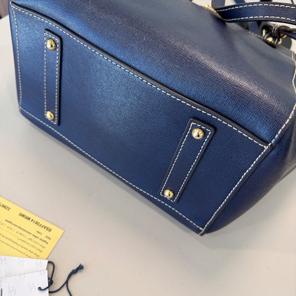 Dooney & Bourke Janie Tote Marine - Picture 5 of 12